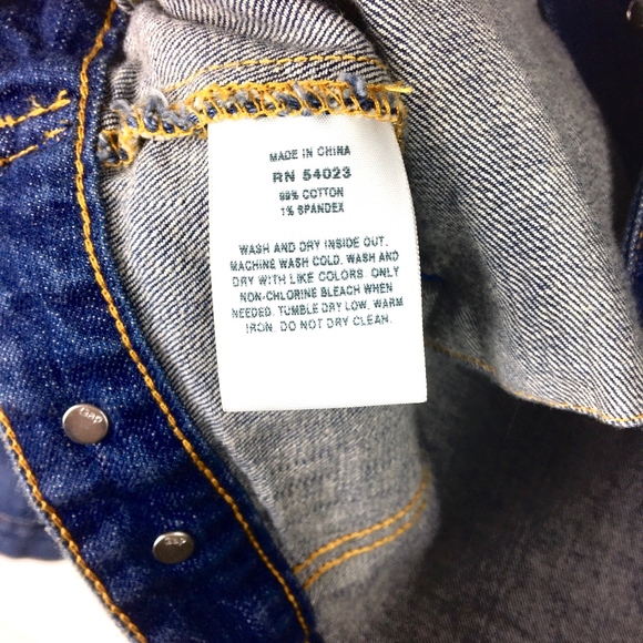 [ SOLD ] GAP > Icon Denim Jacket in Country Blue - Picture 6 of 8